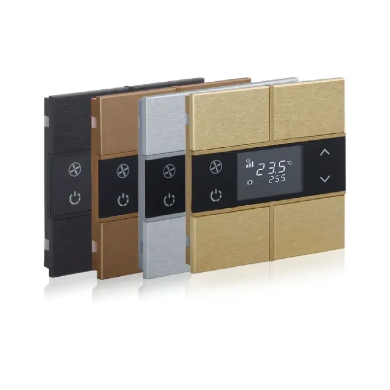 Thermostat KNX EAE Rosa Metal – boutons tactiles, écran LCD, capteurs température et humidité